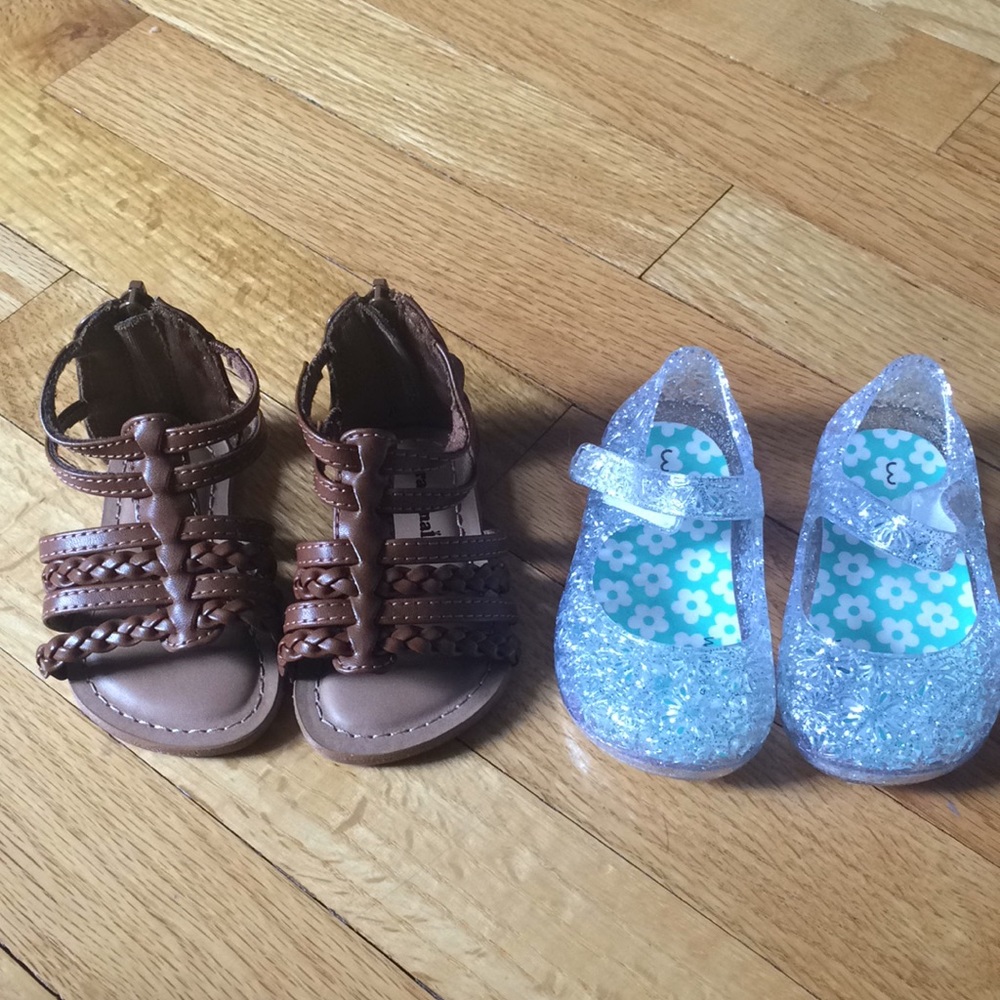 Bundle of two baby sandals size 3